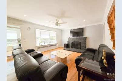 249 Cold Spring Road, Syosset, NY 11791 - Photo 5