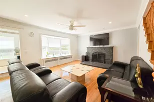 249 Cold Spring Rd, Syosset, NY 11791 - Photo 5