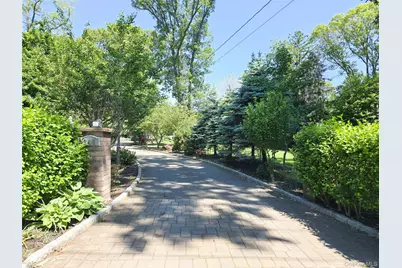 249 Cold Spring Road, Syosset, NY 11791 - Photo 3