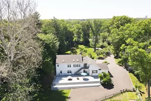 249 Cold Spring Rd, Syosset, NY 11791 - Photo 25