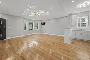 120-37 170th St, Jamaica, NY 11434 - Photo 3