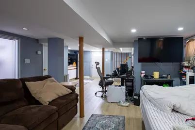 51 Hoffman Street, Franklin Square, NY 11010 - Photo 17