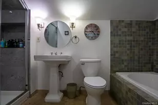 51 Hoffman St, Franklin Square, NY 11010 - Photo 15