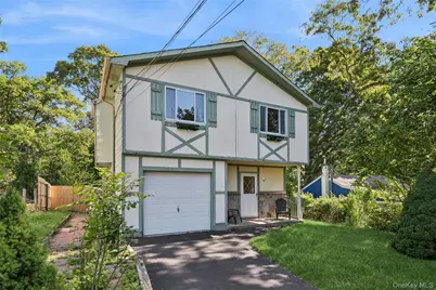 244 Lakeside Trail, Ridge, NY 11961 - Photo 43