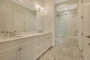 402 Grist Mill Cir, Roslyn, NY 11576 - Photo 19