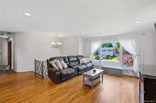 129 Sherman St, Brentwood, NY 11717 - Photo 3