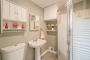 129 Sherman St, Brentwood, NY 11717 - Photo 21