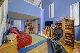 121 Laurel Ln, Syosset, NY 11791 - Photo 21