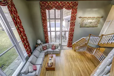 121 Laurel Lane, Syosset, NY 11791 - Photo 15