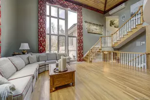121 Laurel Ln, Syosset, NY 11791 - Photo 13