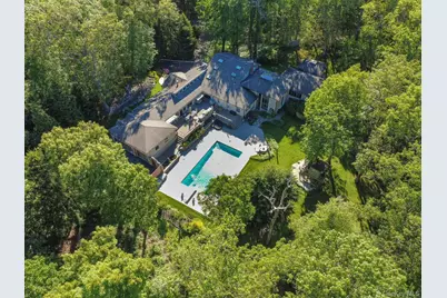 121 Laurel Lane, Syosset, NY 11791 - Photo 3