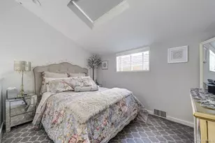 121 Laurel Ln, Syosset, NY 11791 - Photo 19