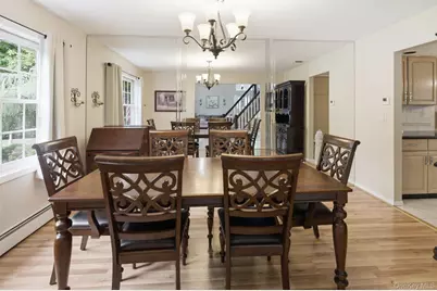 8 Lorraine Court, Medford, NY 11763 - Photo 21