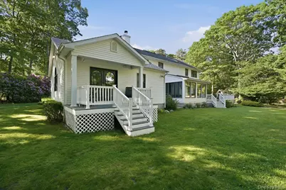 8 Lorraine Court, Medford, NY 11763 - Photo 5