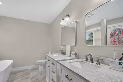 9 Okane Street, Central Islip, NY 11722 - Photo 21