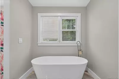 9 Okane Street, Central Islip, NY 11722 - Photo 23