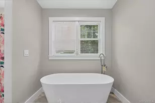 9 Okane St, Central Islip, NY 11722 - Photo 23