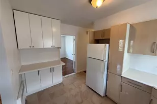 107 Gibson Blvd, Valley Stream, NY 11581 - Photo 3