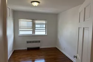 107 Gibson Blvd, Valley Stream, NY 11581 - Photo 5