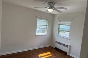 107 Gibson Blvd, Valley Stream, NY 11581 - Photo 9