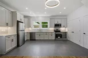 141 Forest Ave, Yonkers, NY 10705 - Photo 7