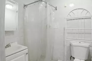 2851 Briggs Ave, Bronx, NY 10458 - Photo 21