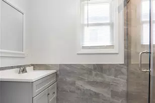 129 Bionia Ave, New York, NY 10305 - Photo 9
