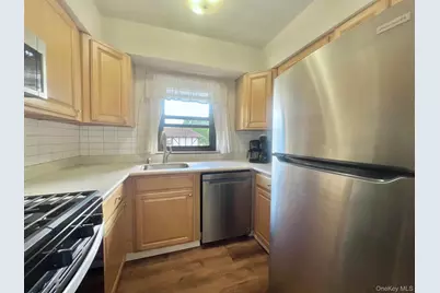 66 Bailey Court #66, Middle Island, NY 11953 - Photo 15