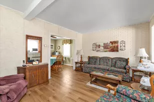 18 W Melrose St, Valley Stream, NY 11580 - Photo 5