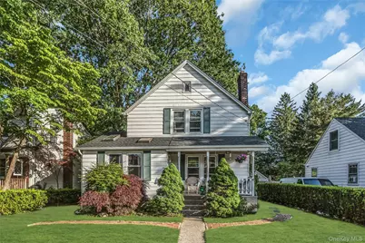 38 Macgregor Avenue, Roslyn Heights, NY 11577 - Photo 1