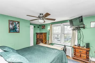 38 Macgregor Avenue, Roslyn Heights, NY 11577 - Photo 13