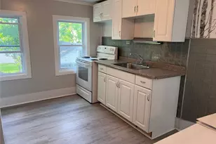 31 Bridge St, Wallkill, NY 12589 - Photo 3