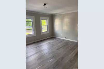 31 Bridge Street, Wallkill, NY 12589 - Photo 5
