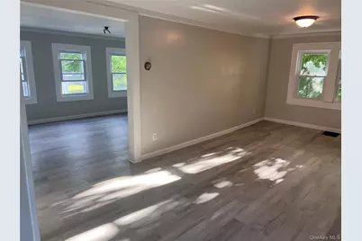31 Bridge Street, Wallkill, NY 12589 - Photo 13