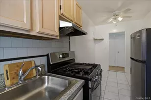 279 N Broadway, Yonkers, NY 10701 - Photo 9