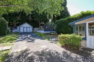 81 Summers St, Oyster Bay, NY 11771 - Photo 15