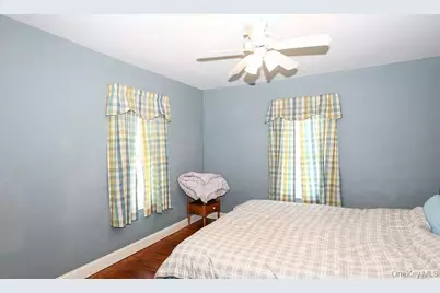 81 Summers Street, Oyster Bay, NY 11771 - Photo 11