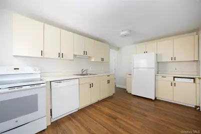 29 Delano Street #2, Poughkeepsie, NY 12601 - Photo 3