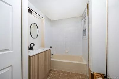 29 Delano Street #2, Poughkeepsie, NY 12601 - Photo 5