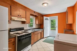 218 Targee St, New York, NY 10304 - Photo 15