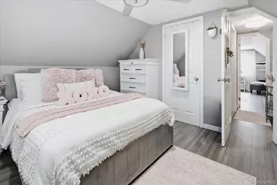 272 Hamilton Avenue, Massapequa, NY 11758 - Photo 21
