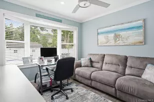 272 Hamilton Ave, Massapequa, NY 11758 - Photo 19