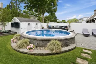 272 Hamilton Ave, Massapequa, NY 11758 - Photo 35
