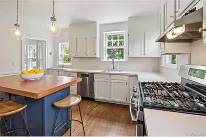 632 Colonial Avenue, Pelham, NY 10803 - Photo 15