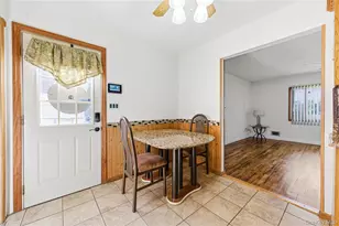 403 Brookside Ct, Copiague, NY 11726 - Photo 9