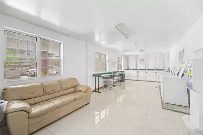 14118 Cherry Avenue #2C, Flushing, NY 11355 - Photo 7