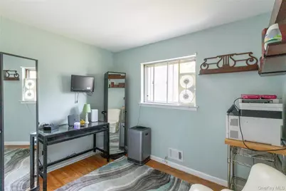 395 Saldane Avenue, North Babylon, NY 11703 - Photo 33