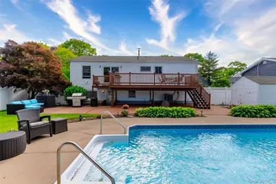 395 Saldane Avenue, North Babylon, NY 11703 - Photo 5