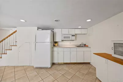 1034 Revere Avenue, Bronx, NY 10465 - Photo 21