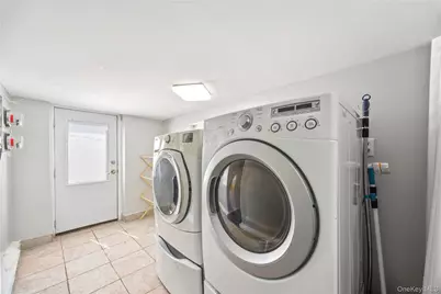 1034 Revere Avenue, Bronx, NY 10465 - Photo 25